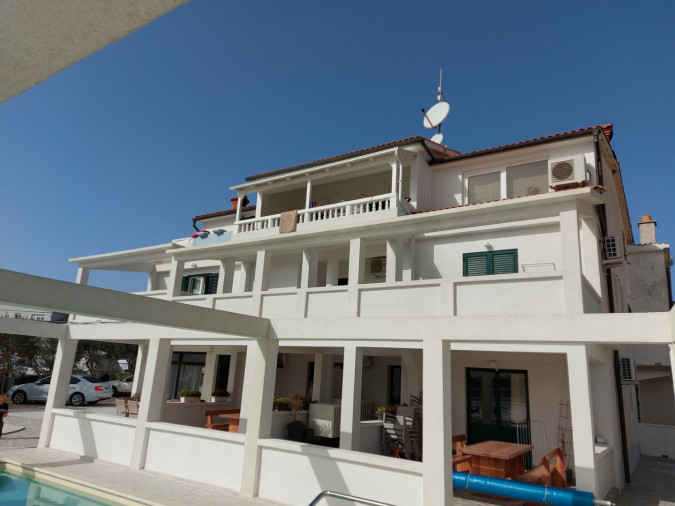 Apartments Raffaello Rab